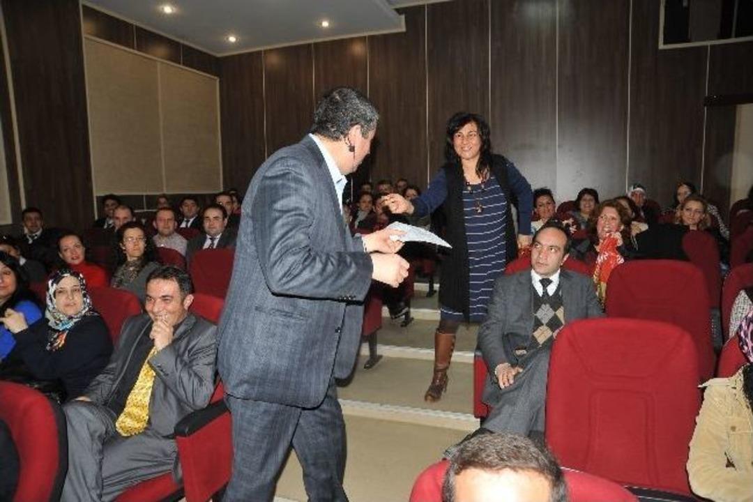 Eğitimci-yazar Alişan Kapaklıkaya, Nazilli&rsquo;de 10 Bin Kişiye Ulaştı