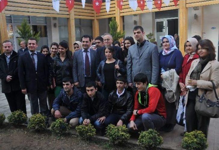 Suriyeli Liseli Öğrenciler Sınıflarına Kavuştu G3