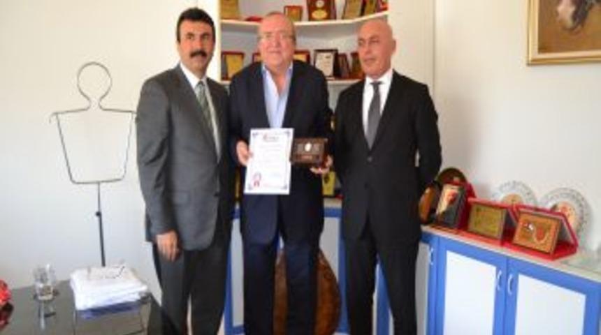 Vergisini D&uuml;zenli &Ouml;deyenler &Ouml;d&uuml;llendirildi