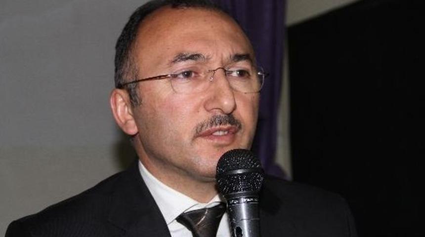 Ardahan'da Hizmet-iş Sendikası Üyelerine Seminer Verdi