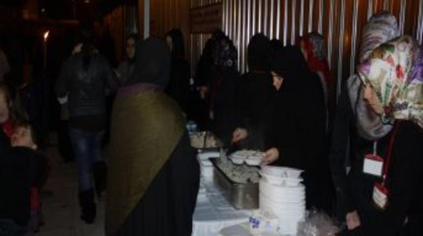 Erbakan, Fatih Camii'nde Dualarla Anıldı