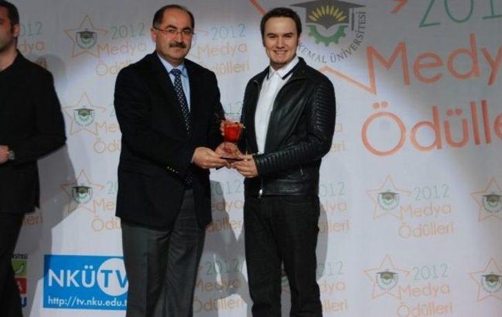 Türkan Sultan’ı Duygulandıran Ödül G2