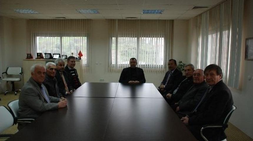 Emekli Astsubaylar Derneği Ve Chp Gen&ccedil;lik Kollarından Kuşadası Ticaret Odası&rsquo;na Ziyaret