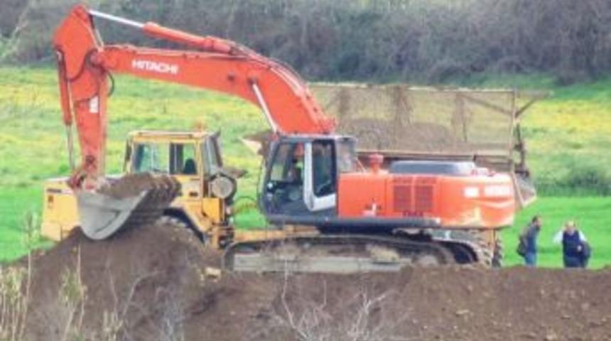 K&uuml;&ccedil;&uuml;k Menderes Sulamasında Sıra Sol Sahilde