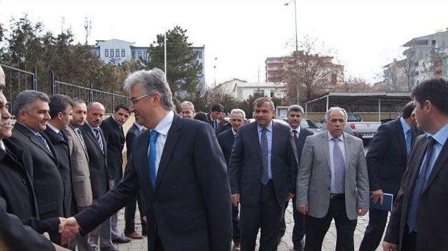 Vali Eyüp Tepe, Kağızman’da İncelemelerde Bulundu