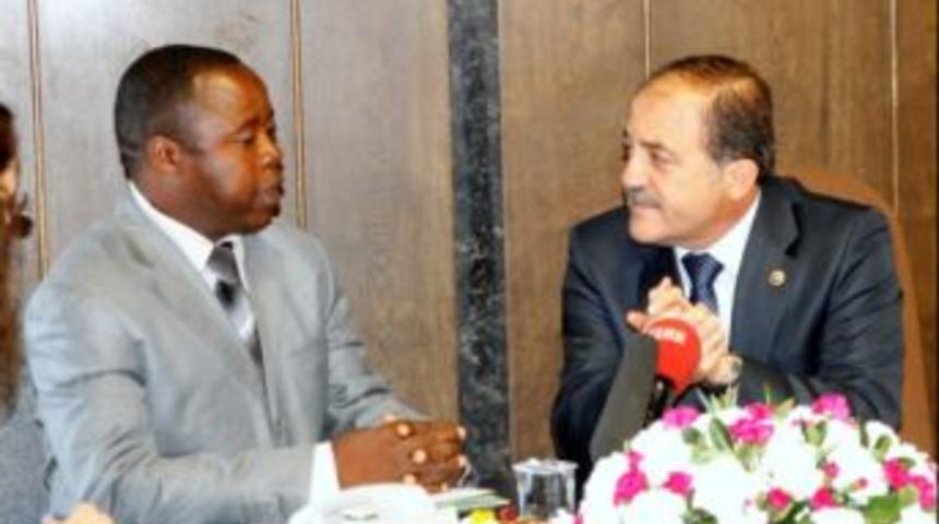 Alpay, Kamerun Televizyonunda