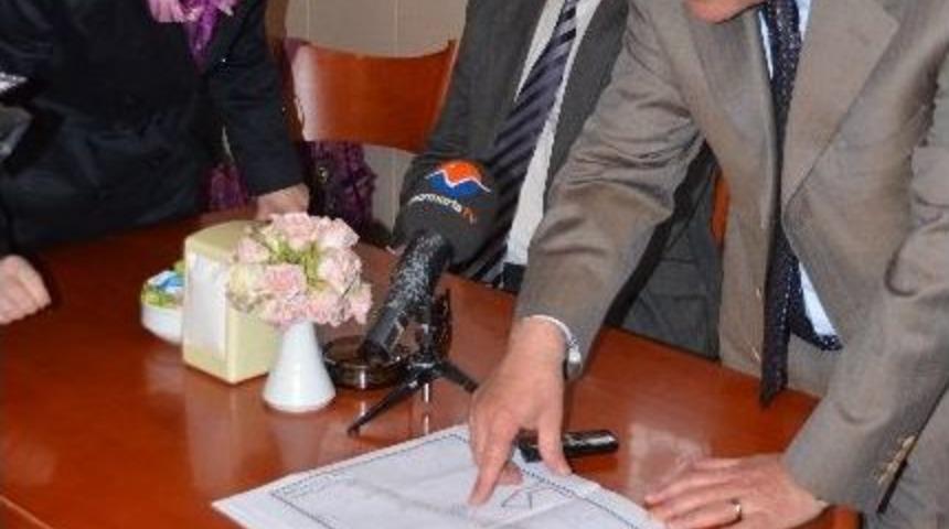 Marmaris Belediye Başkanı Ali Acar, Esnafla Bir Araya Geldi