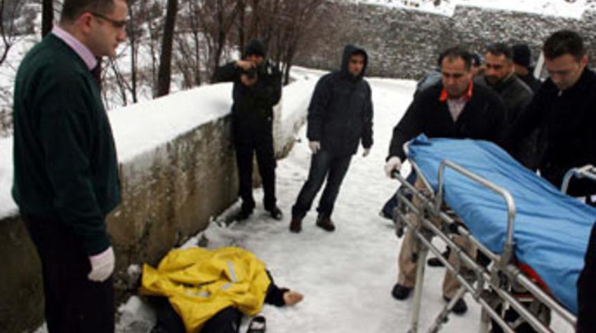 Hastaneye 40 metre kala &ouml;ld&uuml;