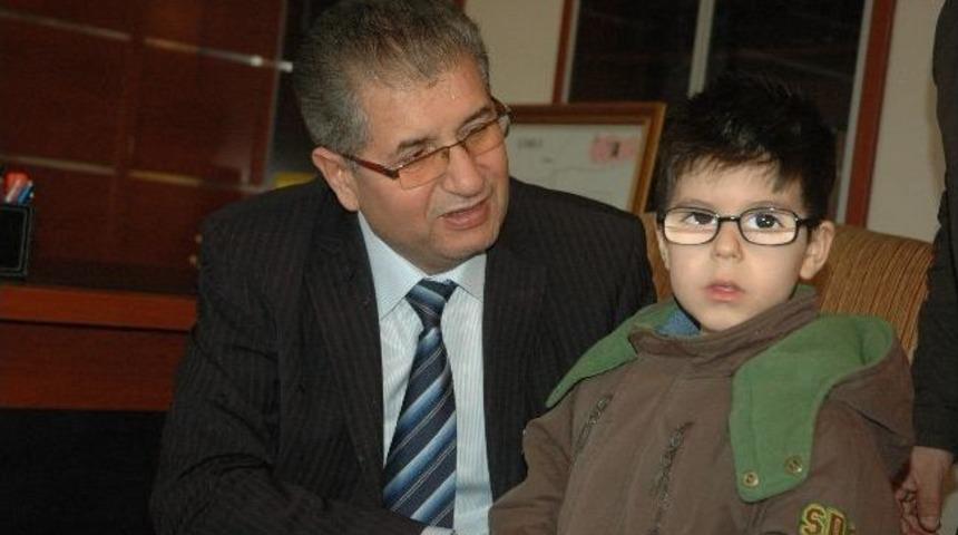 &Ccedil;orlu Kaymakamlığı K&uuml;&ccedil;&uuml;k Nurettin İ&ccedil;in Almanya`dan &Ouml;zel G&ouml;zl&uuml;k Getirtti