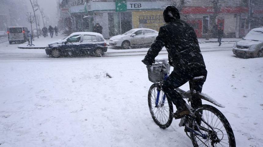 Kar Erzurum'a Geri D&ouml;nd&uuml;