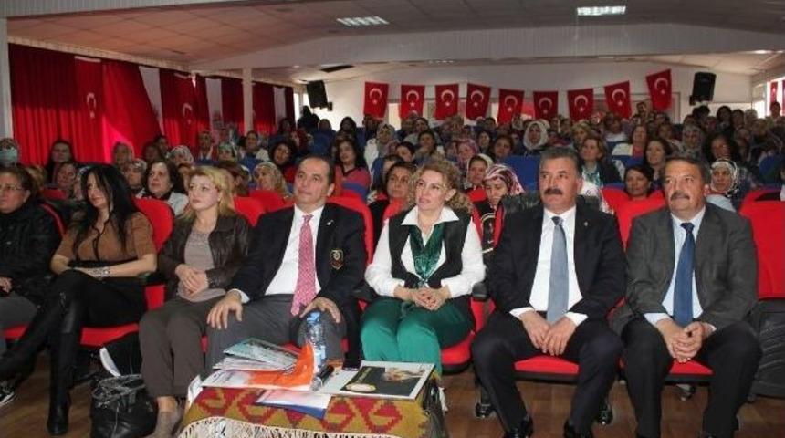 Toroslar’da Bayanlara ‘ergen Psikolojisi’ Anlatıldı