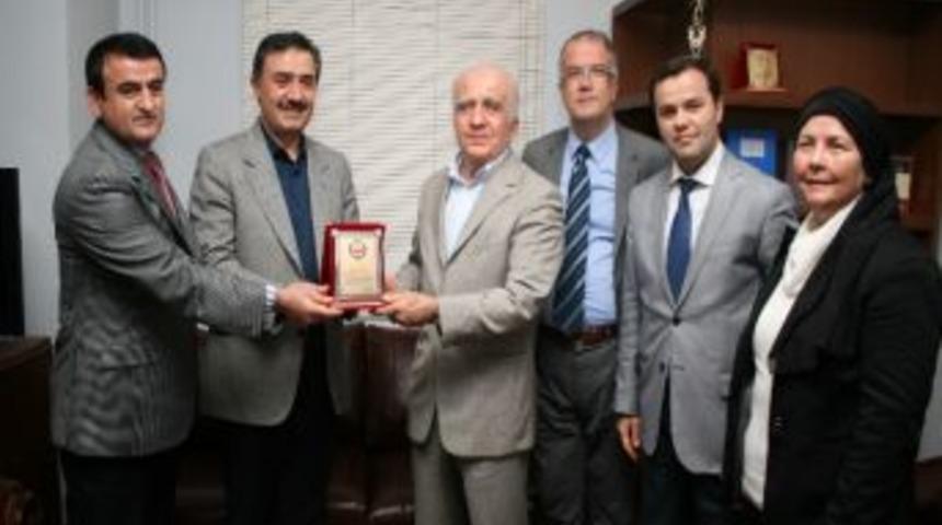 Eğitime Katkıya Plaket