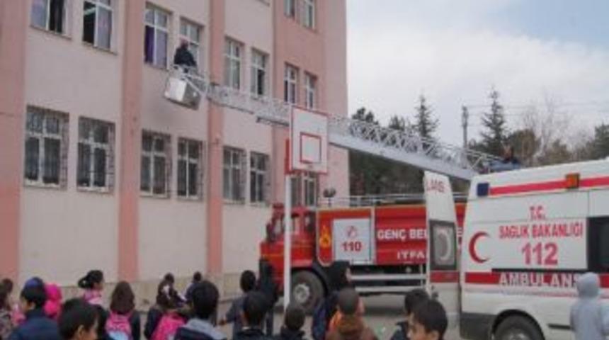 Gen&ccedil;&rsquo;te İkaz Alarm Tatbikatı