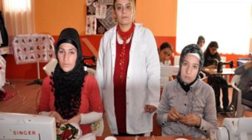 Hask&ouml;y&rsquo;de El Sanatları Kursuna Yoğun Ilgi