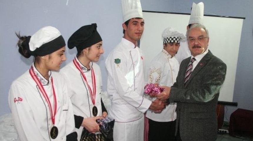 Geleceğin Usta Aş&ccedil;ıları Erzincan&rsquo;da Yetişiyor