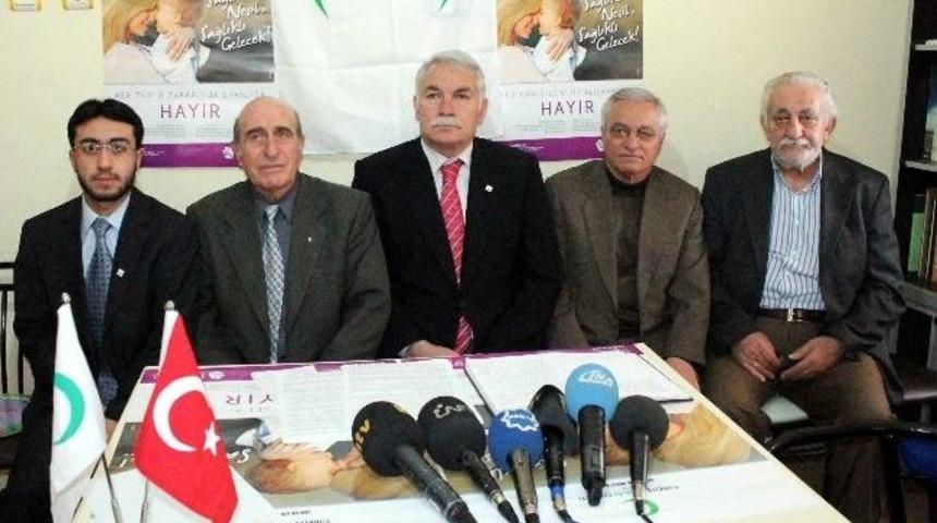 Kızlarda Sigara İ&ccedil;me Oranı Erkekleri Ge&ccedil;ti