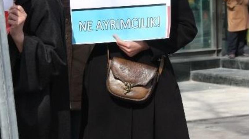 Başbakanlık &Ouml;n&uuml;nde &lsquo;baş&ouml;rt&uuml;s&uuml;&rsquo; Eylemi