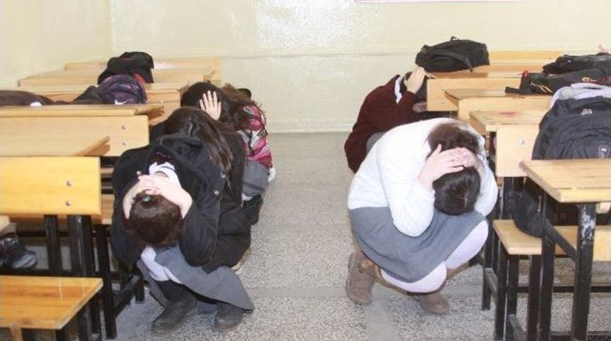 Saruhanlı Anadolu Lisesi'nde Nefes Kesen Tatbikat