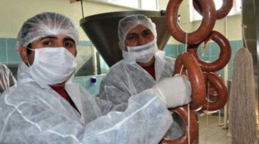 Açık Cezaevi Adeta Bir Fabrika Gibi Çalışıyor