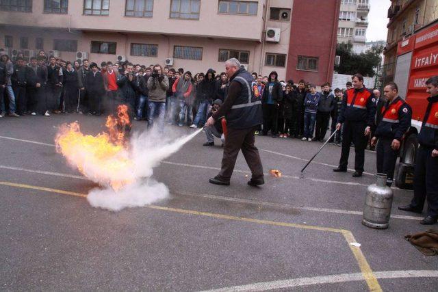 Mithat Paşa Lisesi’nde Yangın Tatbikatı