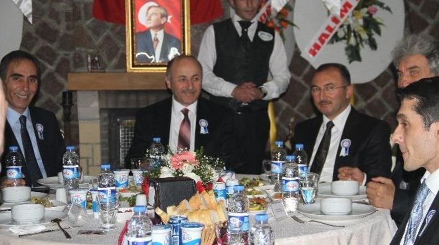 Ardahan&rsquo;da Vergi Rekortmenleri &Ouml;d&uuml;llendirildi