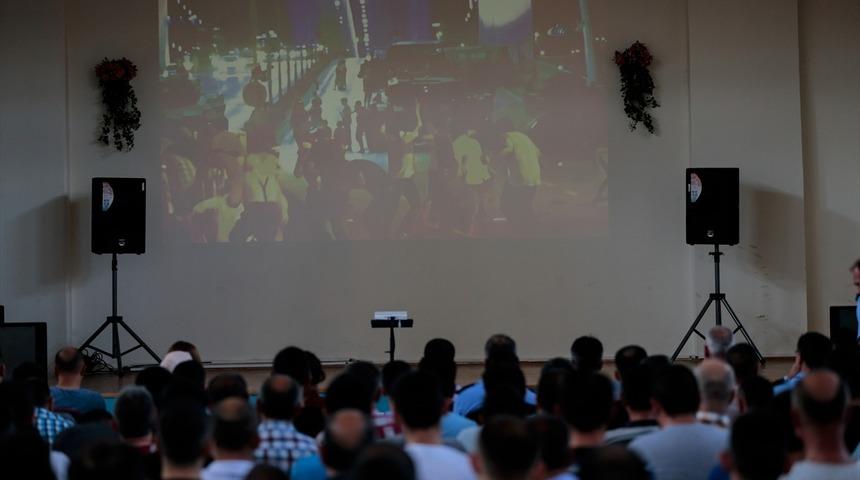 H&uuml;k&uuml;ml&uuml;ler 15 Temmuz belgeseli izledi