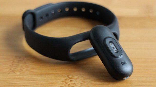 BİM de Xiaomi Mi Band 2 satıyor