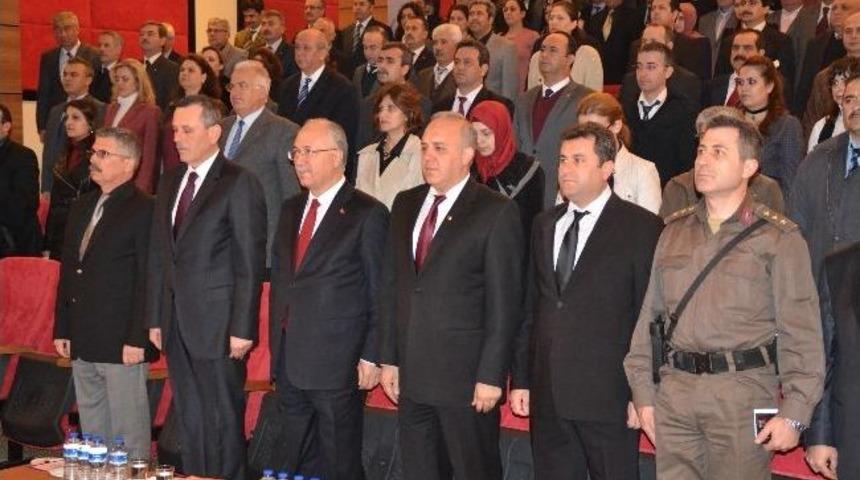 Turgutlu'da &ldquo;umutlar &Ccedil;i&ccedil;ek A&ccedil;sın&rdquo; Paneli D&uuml;zenlendi