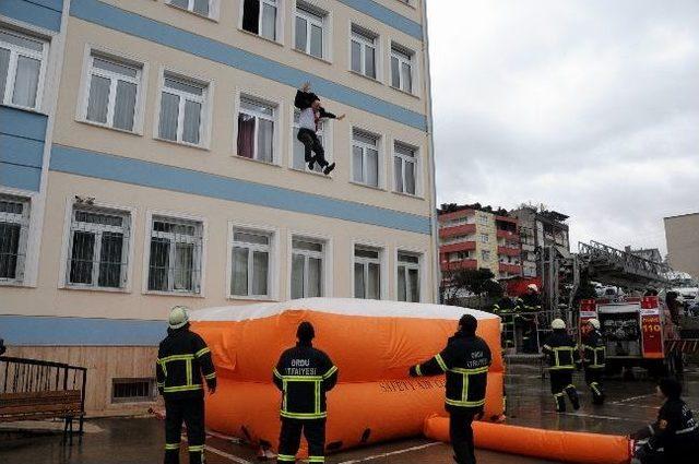 Ordu'da Deprem Ve Yangın Tatbikatı