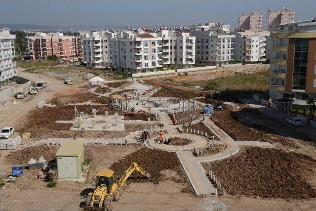 Konyaaltı’nda Park Yapım Çalışmaları Devam Ediyor