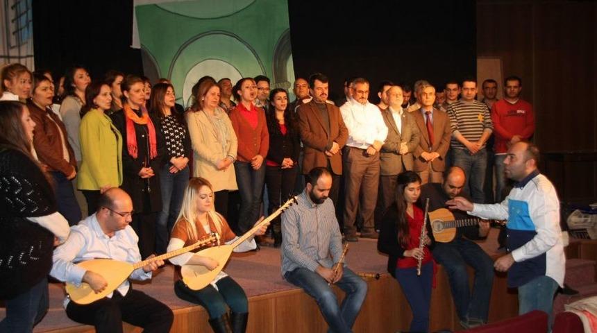 Medeniyetler Korosu'ndan '&ccedil;&ouml;z&uuml;m S&uuml;recine' K&uuml;rt&ccedil;e Şarkılı Destek