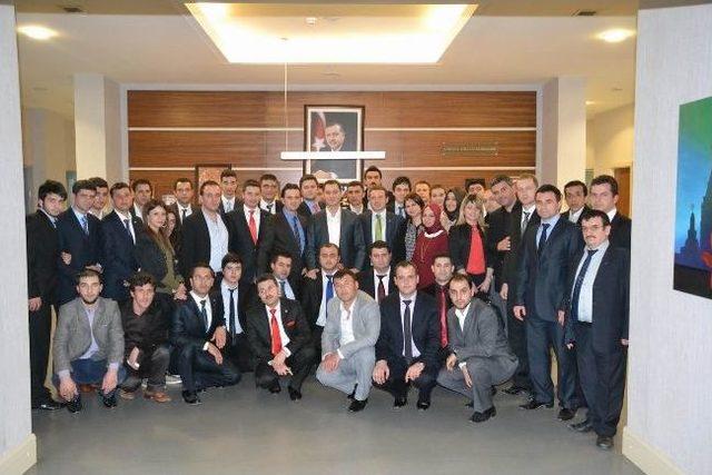 Ak Gençlerin Ankara Çıkartması