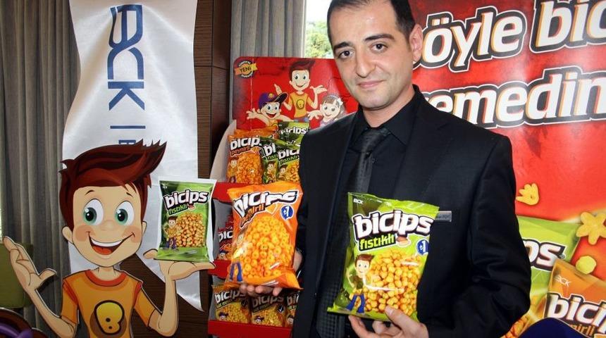 Bursalı Bicips, D&uuml;nyaya A&ccedil;ılıyor