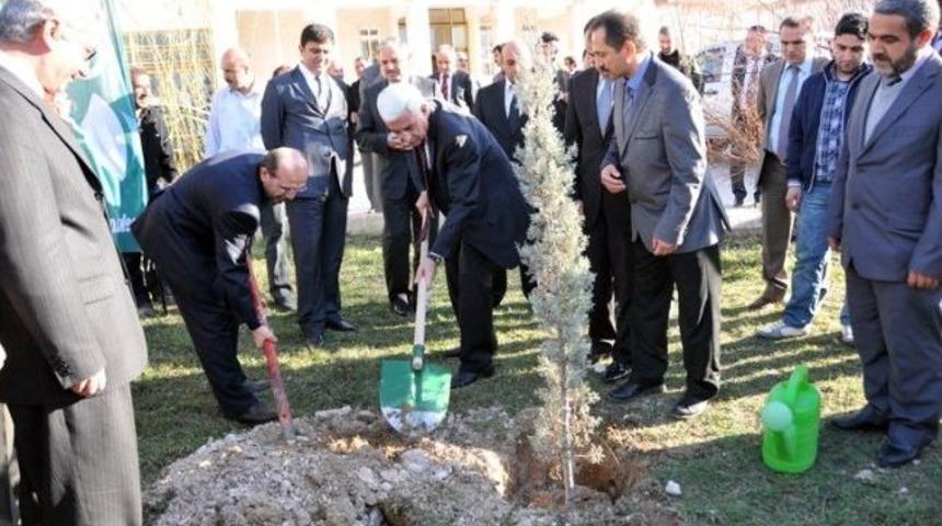 Karaman&rsquo;da &ldquo;minik Ellerden B&uuml;y&uuml;k İşler Tohumdan Fidana&rdquo; Projesi Başladı
