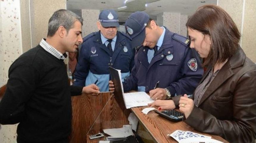 Denizli'de Pide Salonlarında Denetim Yapıldı