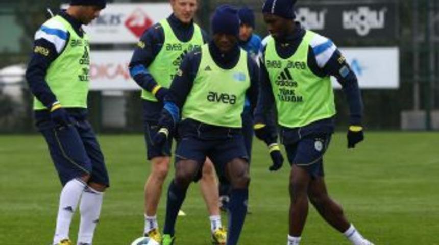 Fenerbah&ccedil;e'de Beşiktaş Derbisi Hazırlıkları Başladı