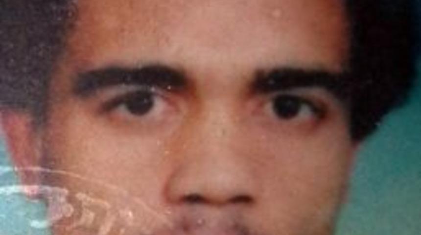 &Ccedil;elik Malzemenin Altında Kalan İş&ccedil;i Hayatını Kaybetti