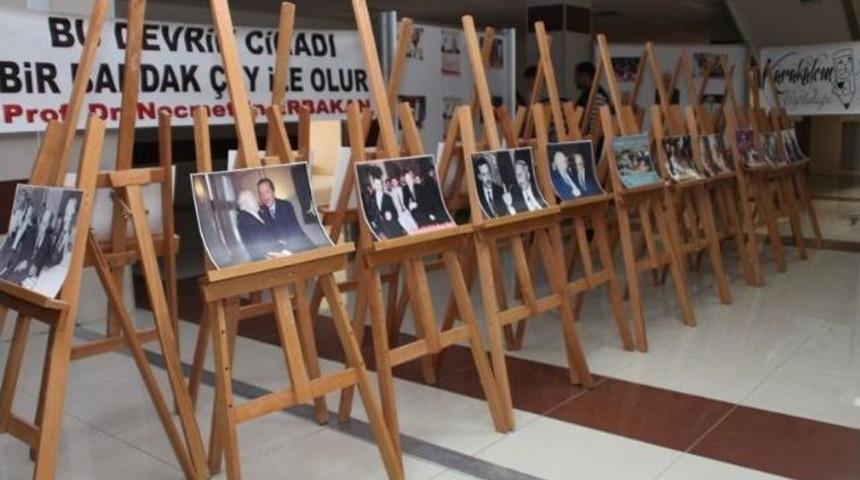 Km&uuml;&rsquo;de Necmettin Erbakan Fotoğraf Sergisi