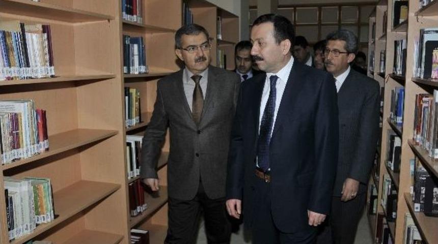 Sel&ccedil;uk&rsquo;ta Elektronik K&uuml;t&uuml;phanecilik Devrimi