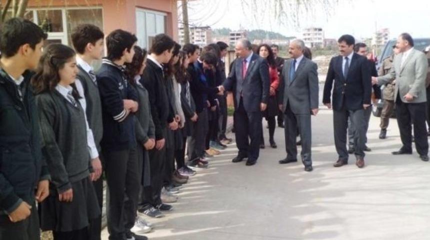 Vali Daş&ouml;z, Salihli&rsquo;de Planetaryum İnşaatını İnceledi