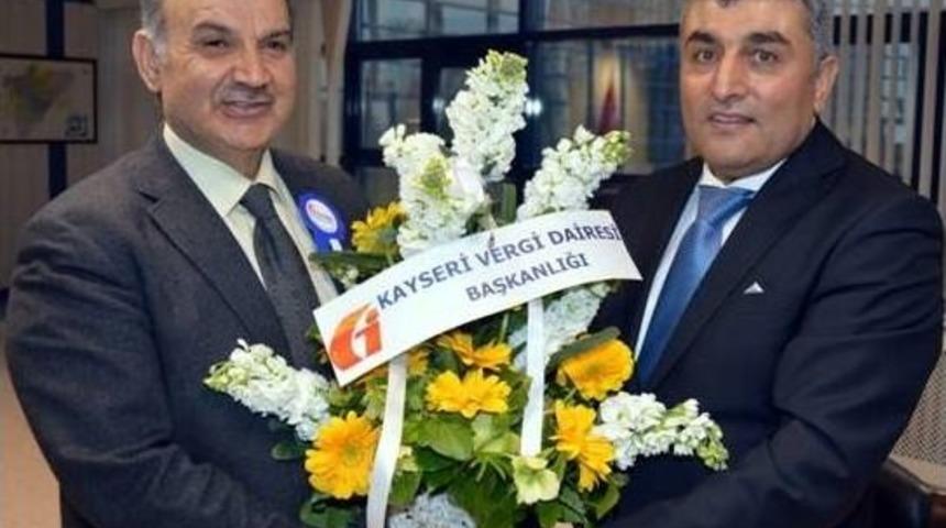 Hizmetlerin Başarısı, Vergi Tahsilatını Artırıyor