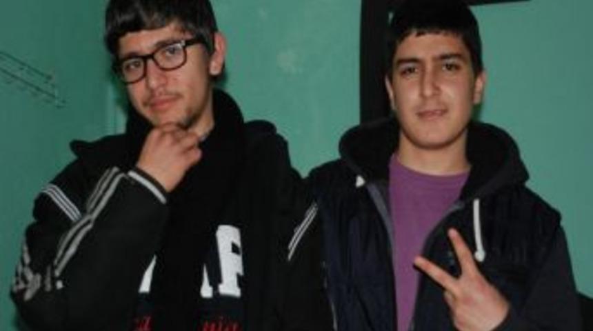 Rap&ccedil;i Gen&ccedil;lerin İlk Klibi Tıklanma Rekoru Kırıyor