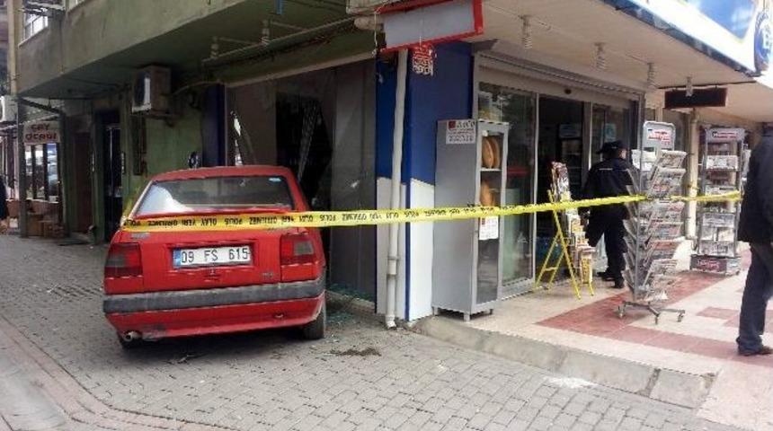 Fren Yerine Gaza Basınca İşyerine Daldı