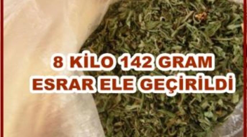 8 kilo 142 gram esrar maddesi ele ge&ccedil;irildi