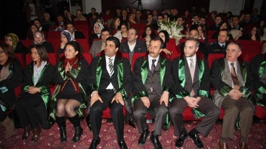 Çiçeği Burnunda Avukatlar Cübbelerini Giydi