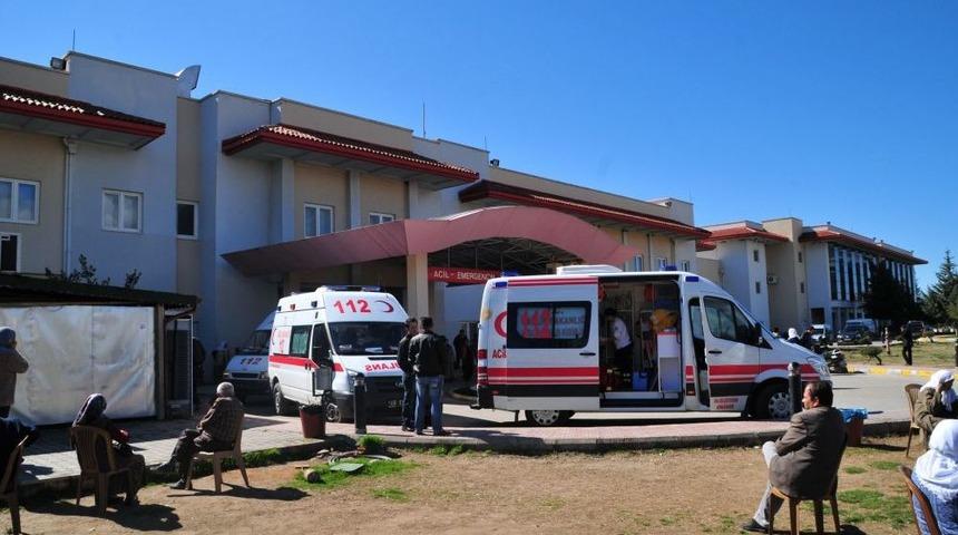 Otomobil Şarampole Yuvarlandı: 5 Yaralı