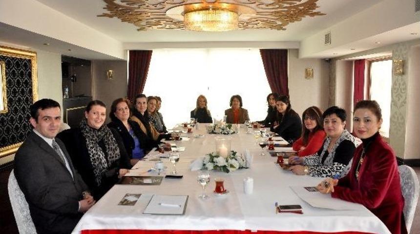 Halk Bankası Kadın Girişimcilerden Destek İstedi