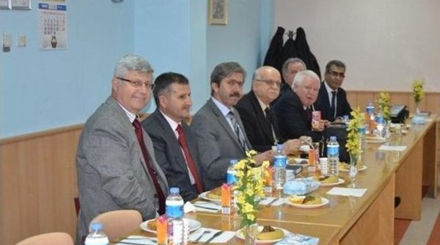 Balıkesir İl Milli Eğitim M&uuml;d&uuml;r&uuml; Sabri Caner: