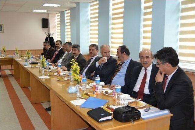 Balıkesir İl Milli Eğitim M&uuml;d&uuml;r&uuml; Sabri Caner: 1