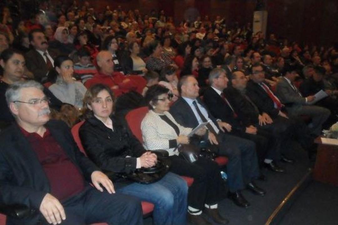 &Ouml;ğretmenler Korosundan 'kışa Veda' Konseri